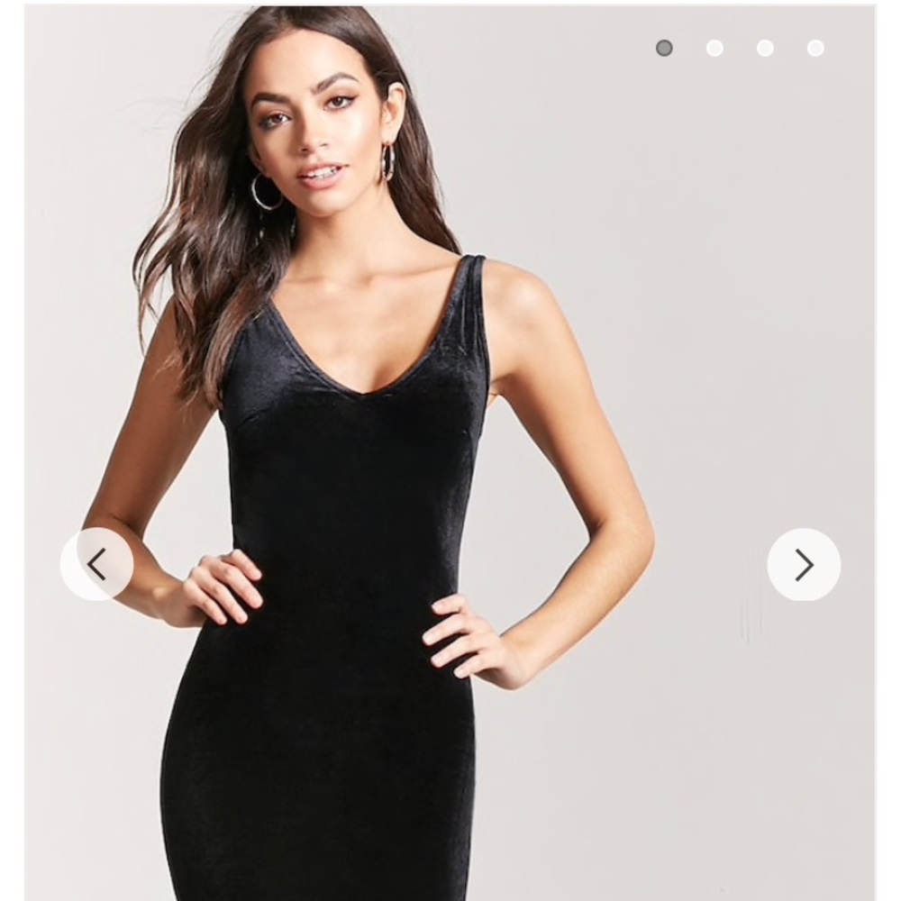NWT. Forever 21 Black velvet tube dress. Medium.